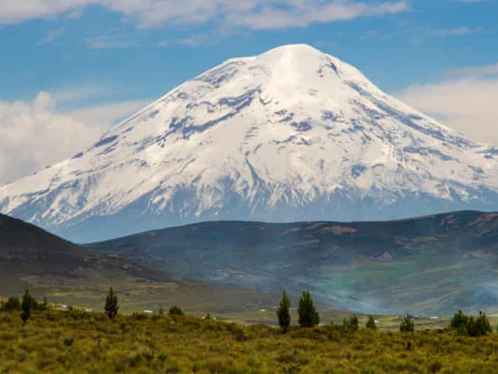 Chimborazo in Ecuador is the closest mountain to the stars, hello ...